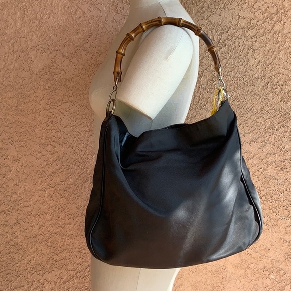 - Gucci AUTHENTIC hobo black canvas leather bamboo handle Very Good condit… - Picture 1 of 14